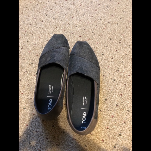 Toms mens (size 10.5us) - Picture 3 of 3